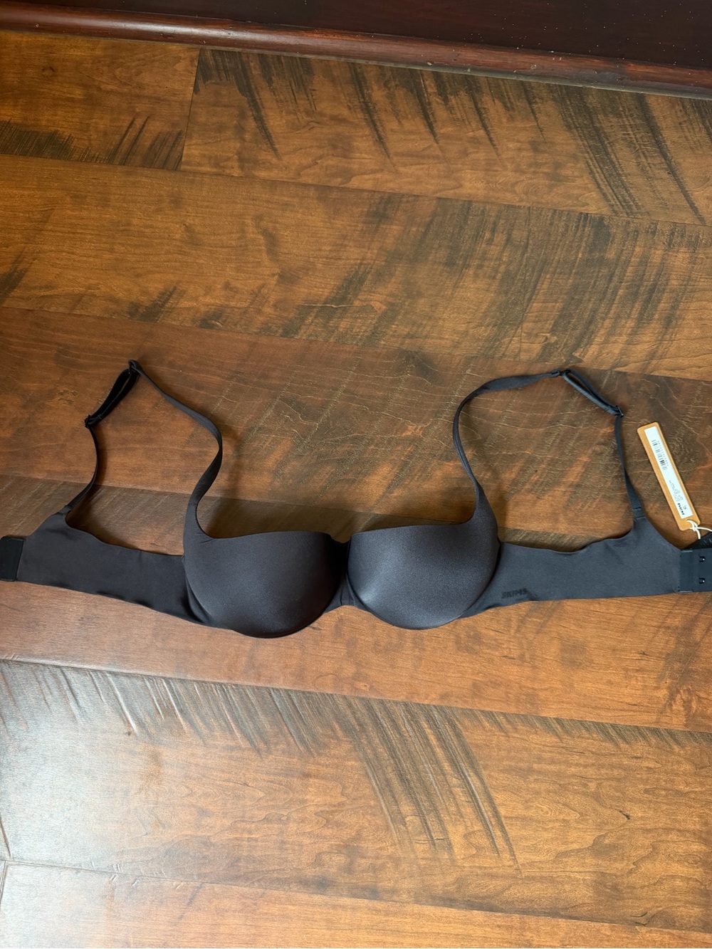 SKIMS ultimate push-up balconette bra. NWT size 34A